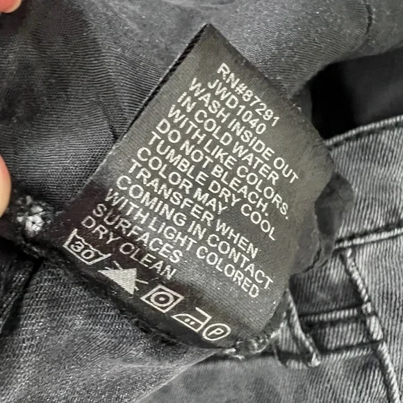 Johnny Was Size 30 Leopard Animal Print Skinny Jeans Dark Gray Mob Wife - Picture 9 of 9